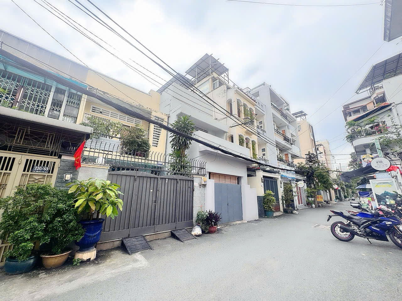 CHÍNH CHỦ 1 ĐỜI CẦN BÁN NHÀ 3 TẦNG NGANG 5,5M*20M MẶT TIỀN HXH 8M Đ.TRƯỜNG SA THÔNG LÊ VĂN SỸ, 16005375