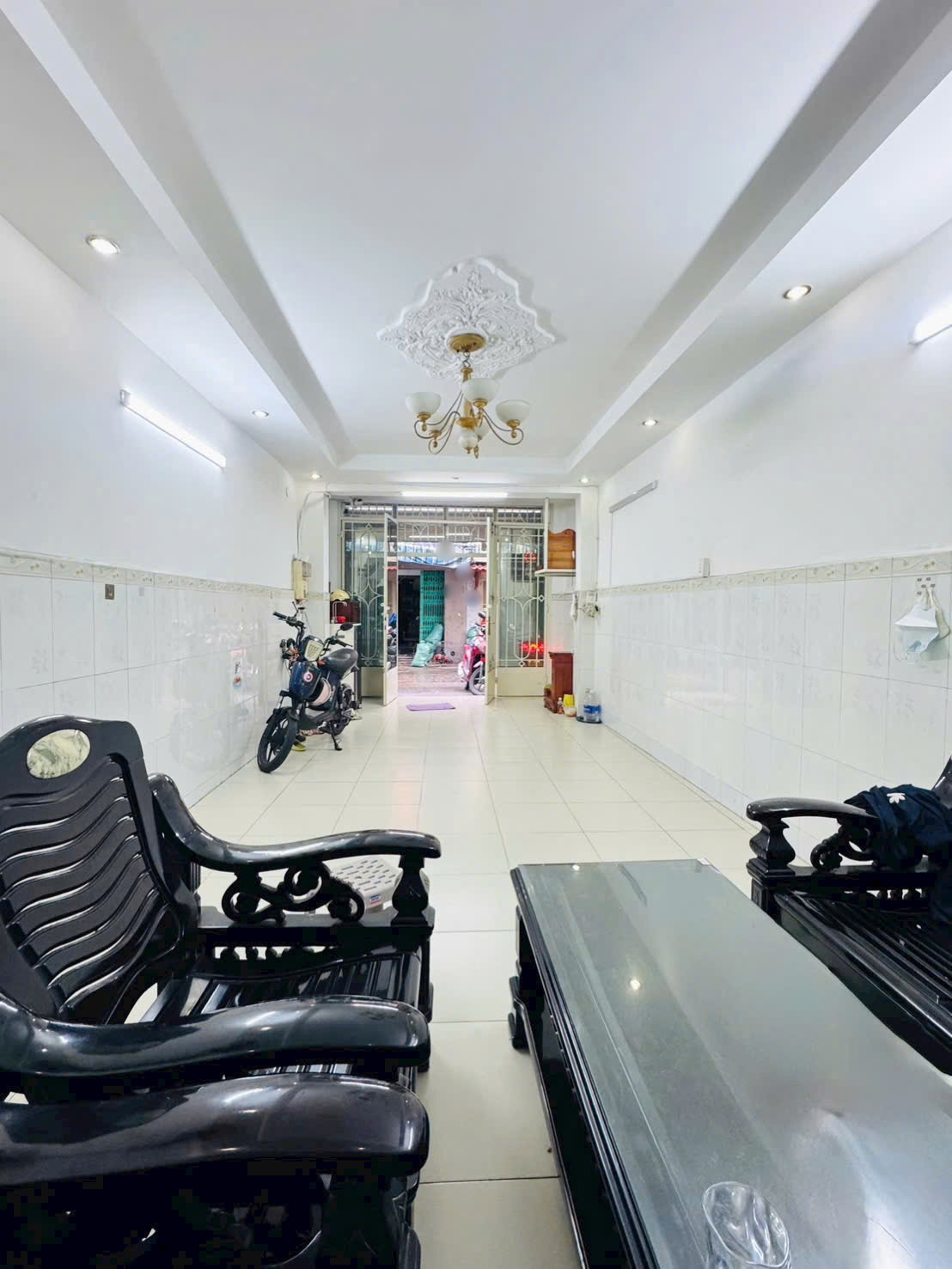 Nhà hẻm 8m nở hậu 1 lầu Âu Dương Lân P3Q8, Giá : 6.68 Tỷ (TL) 16005383
