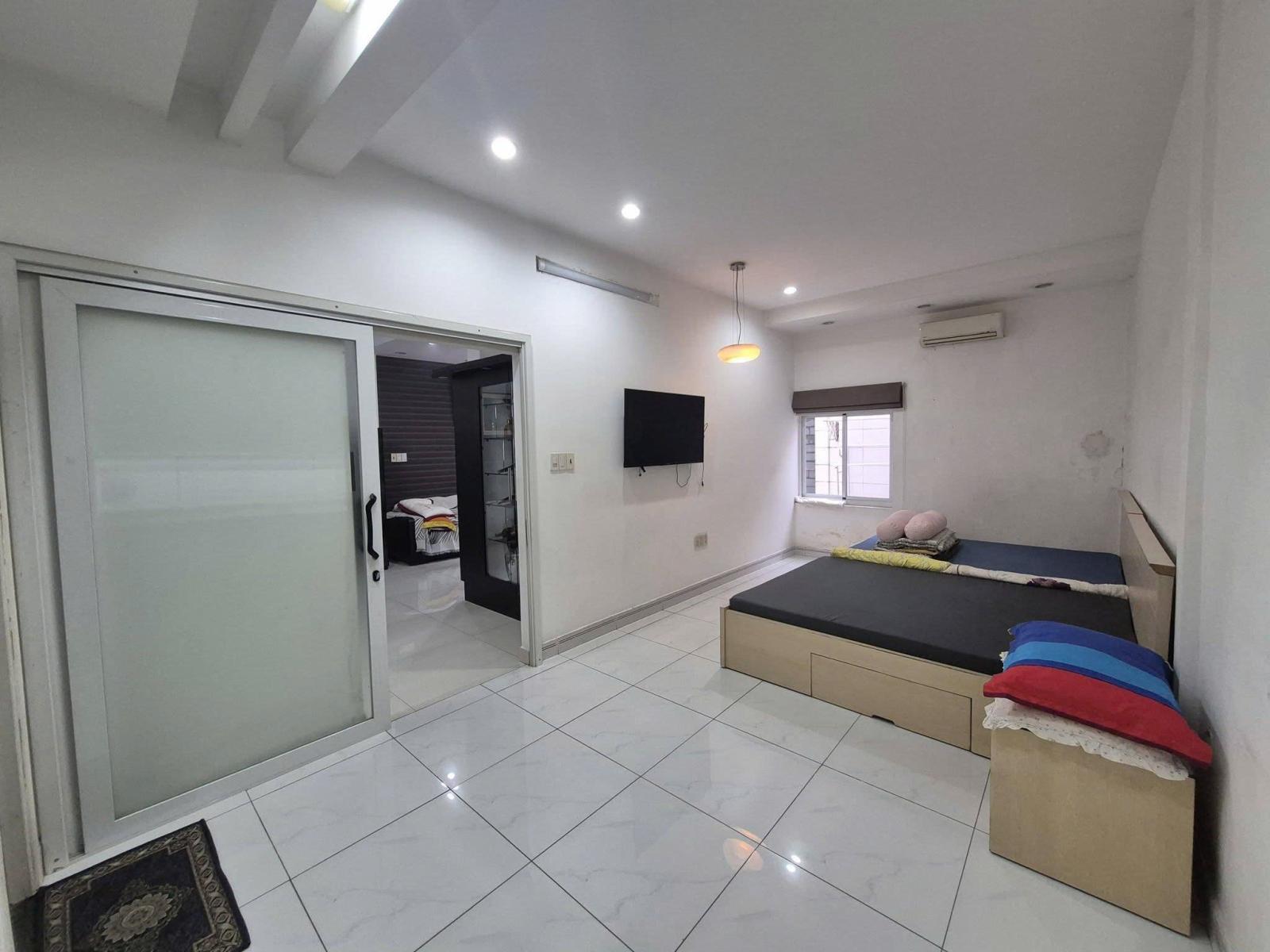 Bán Nhà Mặt tiền Bình Long - ngay Nguyễn Sơn, Tân Phú, 8x30m, 3 Tầng - 6 PN, chỉ 37 Tỷ. 16005389
