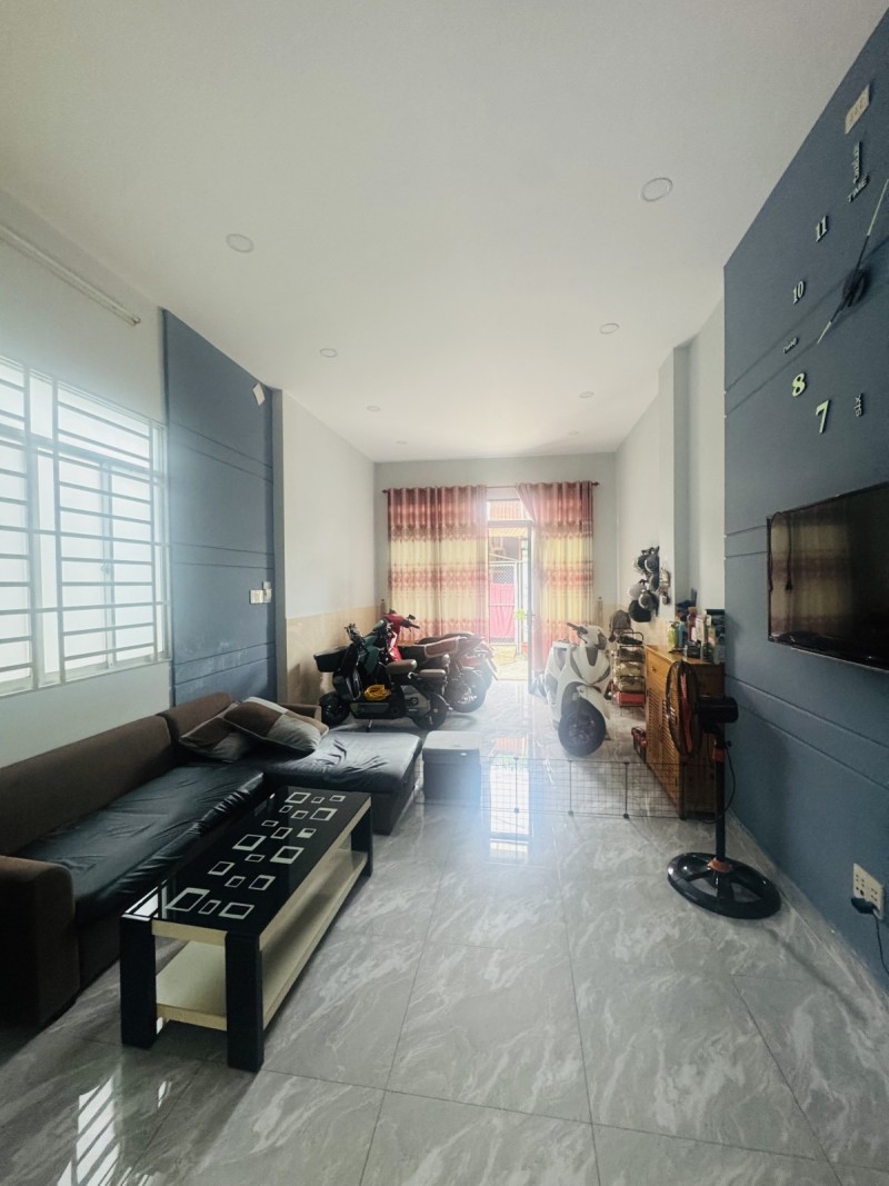 Bán nhà 316m2, 2 tầng,  đường Hàng Tre, Phường Long Thạnh Mỹ, Q.9, Thủ Đức, TP HCM, giá 14.9 tỷ. 16005402