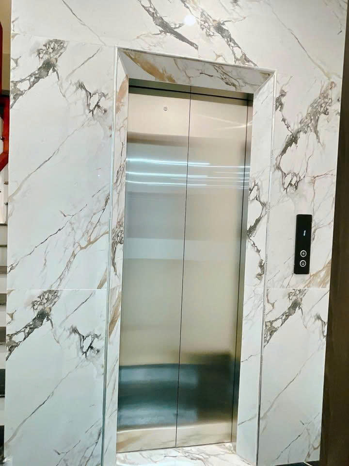 Cho thuê nhà, 95m2- 5T, Trung Hòa, Vũ Phạm Hàm, Trần Kim Xuyến -50 tr 16005414