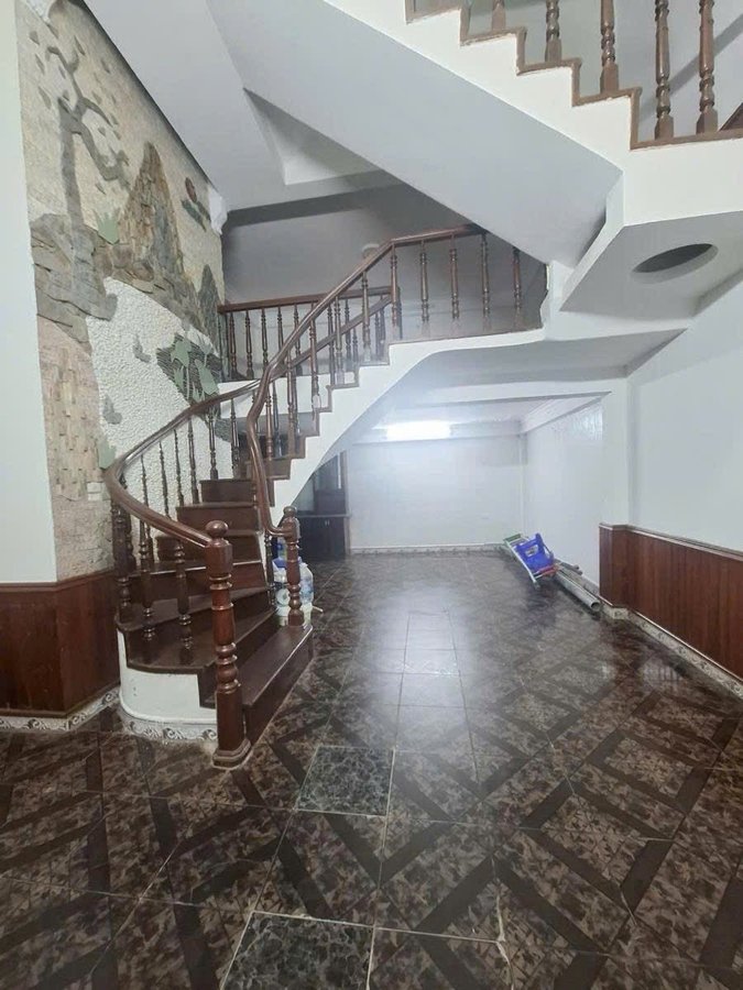 Bán Nhà Nguyễn Chí Thanh. Đống Đa. Ô Tô. DT 50m2. MT 6m. 5 Tầng. Giá 22.3 Tỷ.  16005432