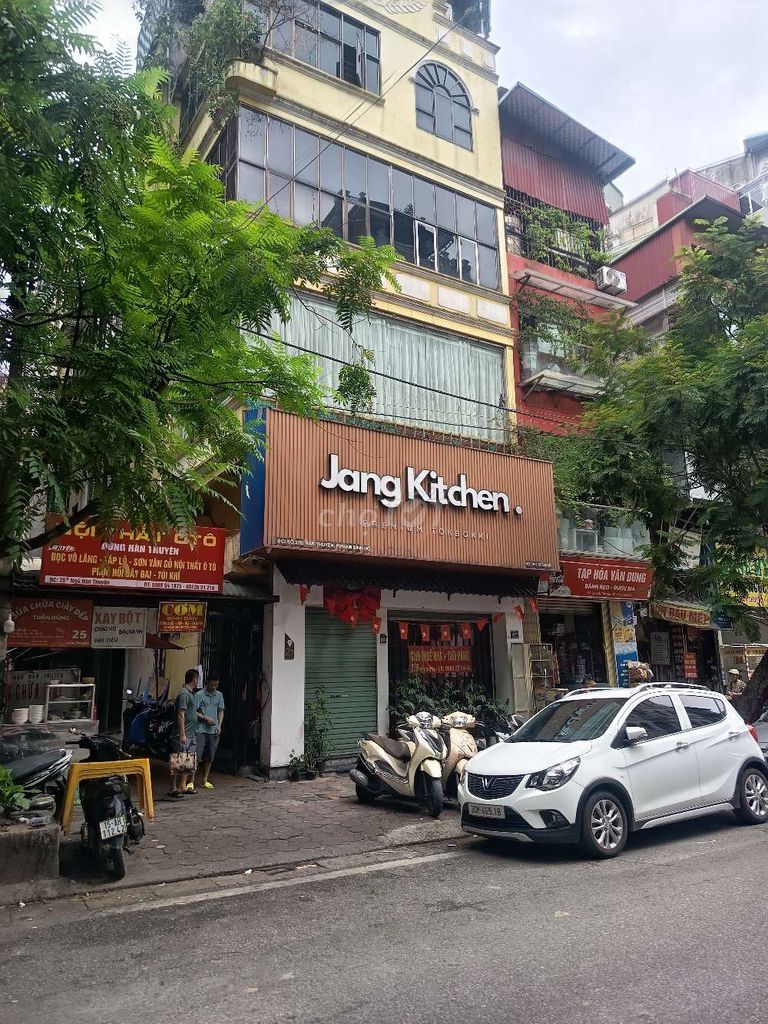 Cho thuê nhà mặt phố số 27 Hàn Thuyên, Hai Bà Trưng, Hà Nội 16005442