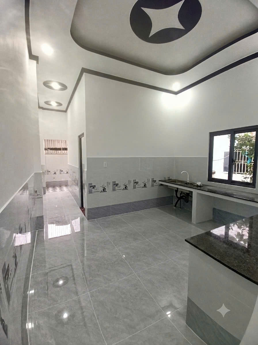 NHÀ SIÊU ĐẸP -  GIÁ RẺ BÁN CĂN NHÀ LẦU VỪA HOÀN THIỆN Xã Long An Cần Giuộc , Long An 16005451