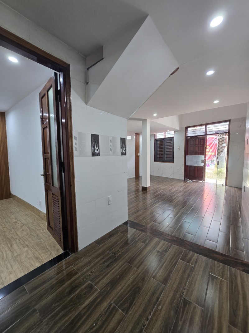 # Sát K01 Tôn Thất Đạm Ô tô đậu 20m, 62m2, ngang 5.5m 3 tầng, 4.x tỷ vừa 16005480