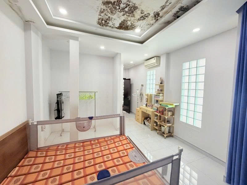 Bán nhà 2 Mặt tiền Phạm Văn Hai -  Cách Mạng Tháng 8, 4,5x16m, 4 T, HĐT 30 tr, 13,95 Tỷ. 16005501