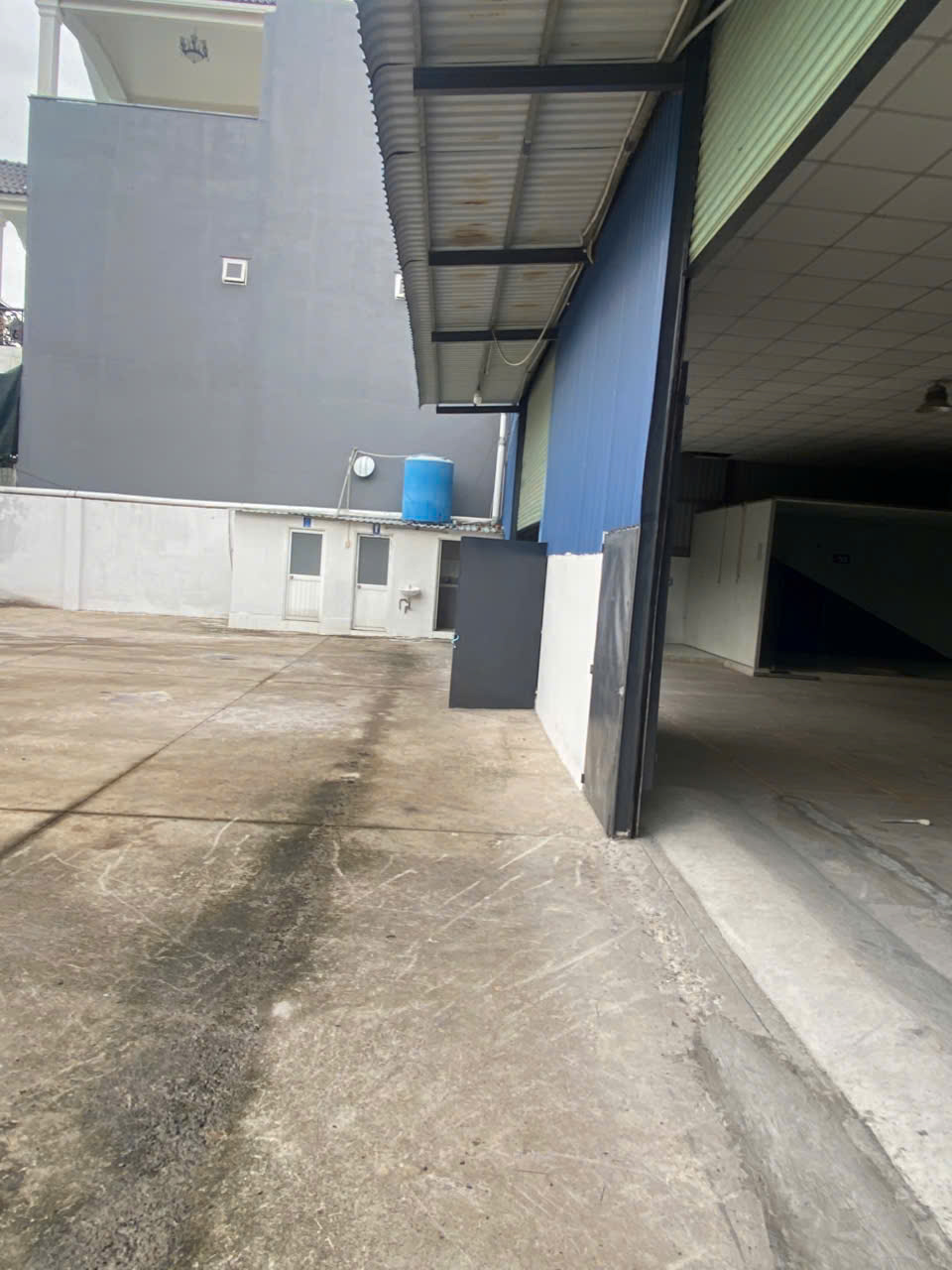 CHO THUÊ KHO XƯỞNG 1400M2 GIÁ 85TR  QUẬN 12 16005543