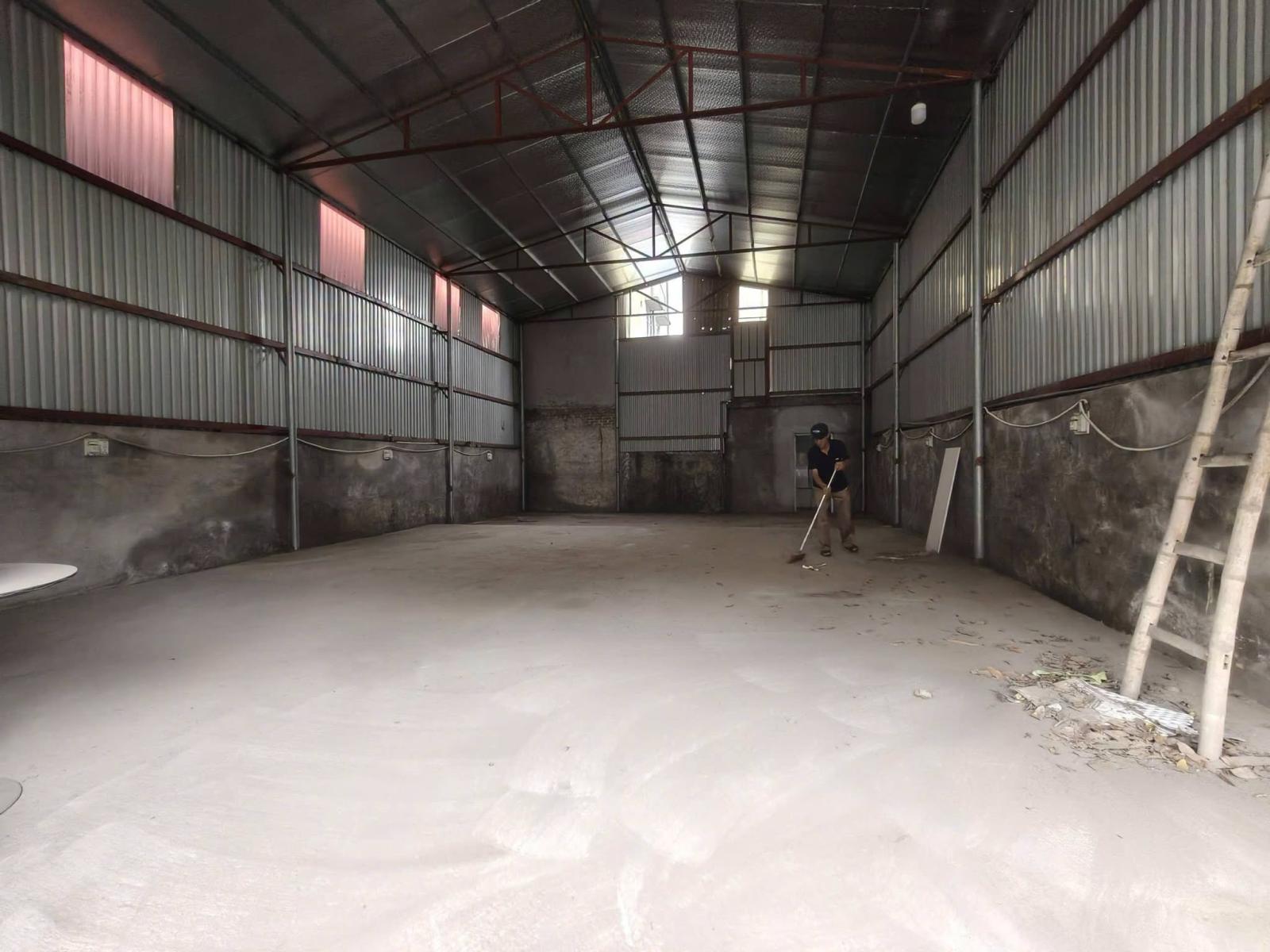 Cho thuê kho, xưởng 120m2, mt8m. 8 tr/ tháng, container, Nguyên Khê, Đông Anh. 16005545