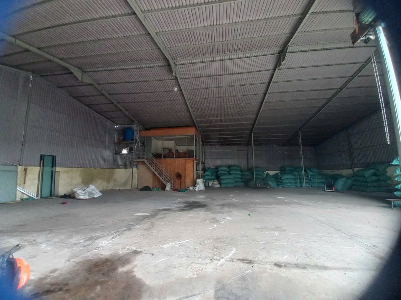 CHO THUÊ KHO XƯỞNG LÊ THỊ RIÊNG – QUẬN 12 - 600M² – 45TR/THÁNG! 16005577
