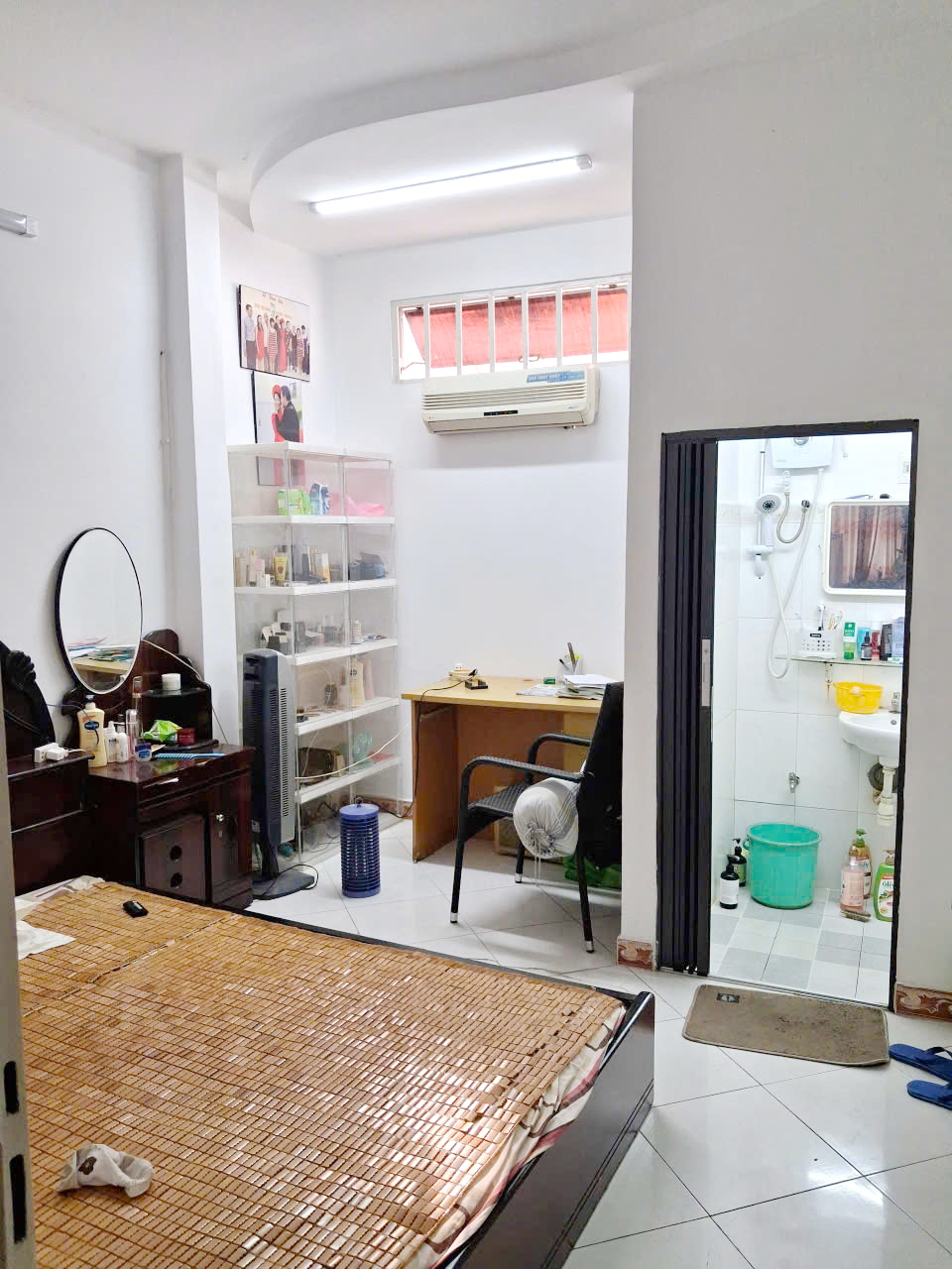 Nhà 2 tầng nở hậu hẻm xe tải đường Âu Dương Lân P3Q8. Giá: 6.9 tỷ 16005612