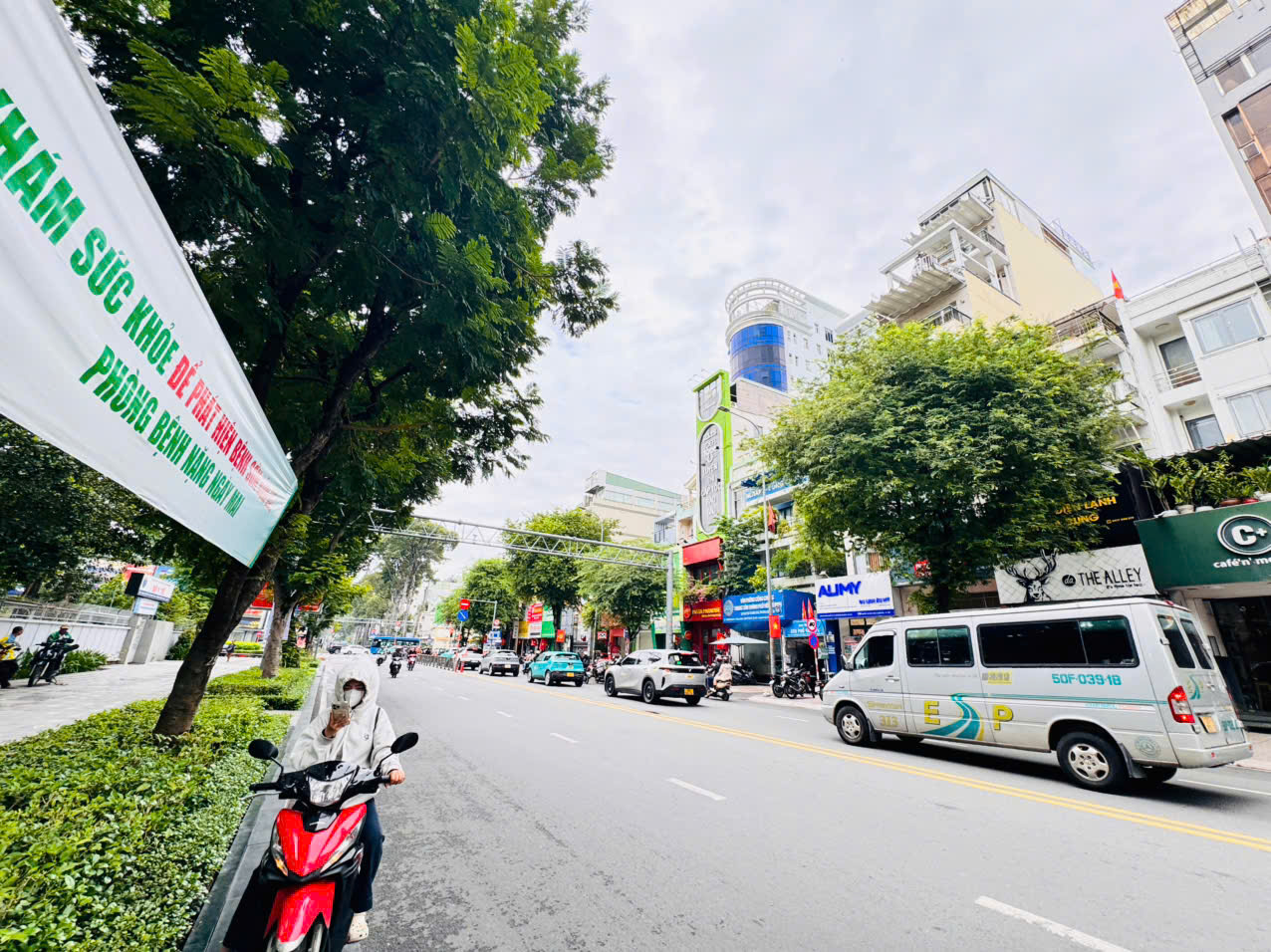 QUẬN 1: BÁN NHÀ 4 TẦNG MẶT TIỀN NGUYỄN THỊ MINH KHAI, P.BÊN THÀNH- DT ĐẸP 4,1M*17M- SẴN HDT ĐỀU 16005622