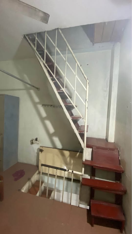 Chính chủ cho thuê nhà 3 tầng ở 2B Khâm Thiên, phường Văn Miếu Quốc Tử Giám, Hà Nội 16005637