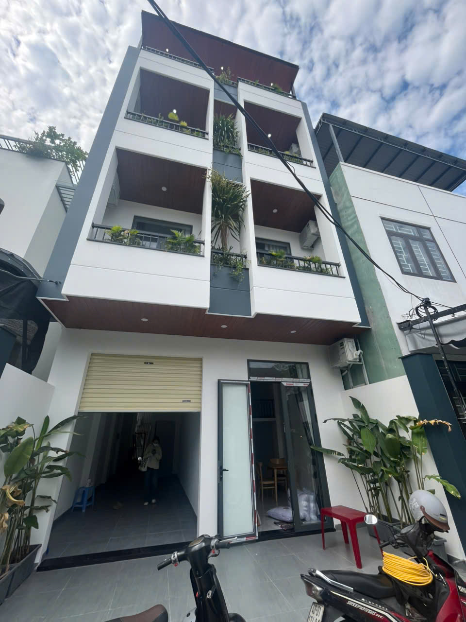 🔴💥Toà căn hộ 4 tầng gồm 14 phòng Ngô Thì Nhậm đã FULL khách thuê 16005696