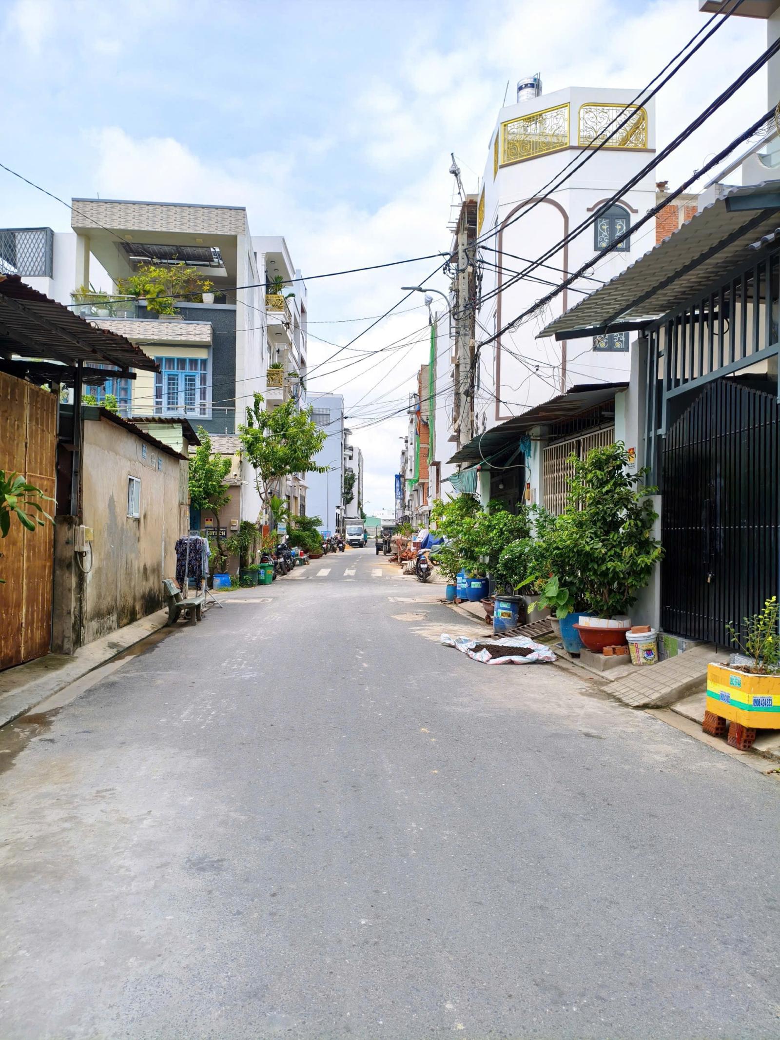 NHÀ 5 TẦNG HIỆN ĐẠI – FULL NỘI THẤT CAO CẤP – ĐƯỜNG 8M – BÌNH TÂN 16005699