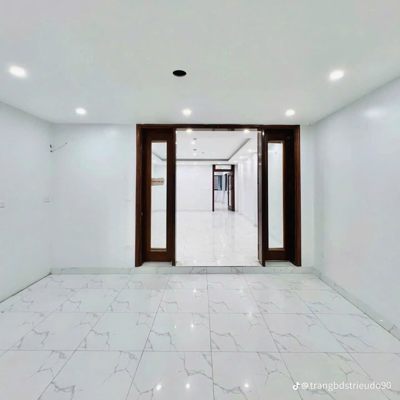 🏢 CHO THUÊ TÒA VĂN PHÒNG NGUYỄN HOÀNG – MỸ ĐÌNH  107M² × 7 TẦNG  100 TRIỆU/THÁNG 16005760