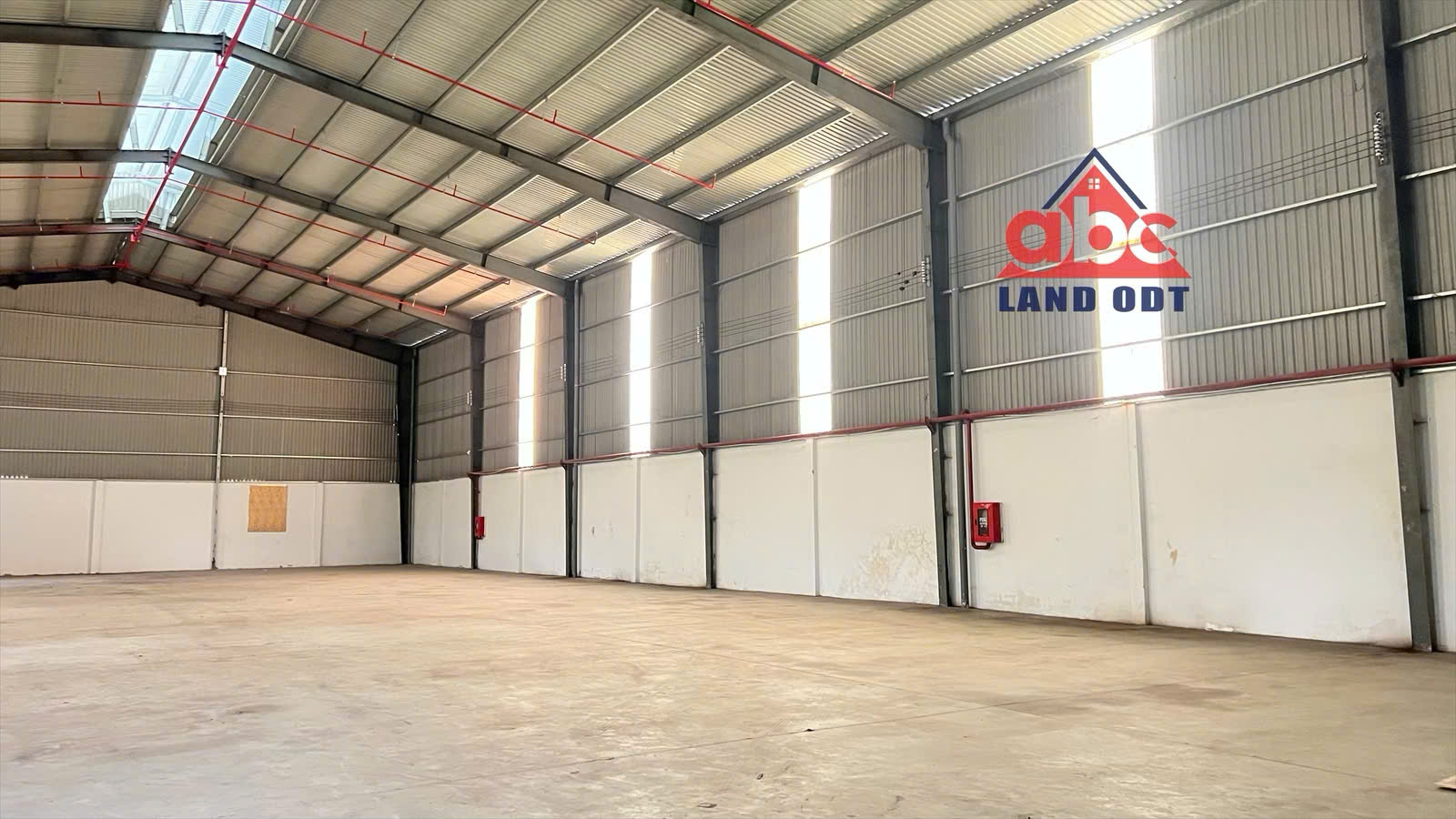 XN327 cho thuê nhà xưởng, kho chứa hàng giao thông thuận lợi, có PC tự động. 16005784