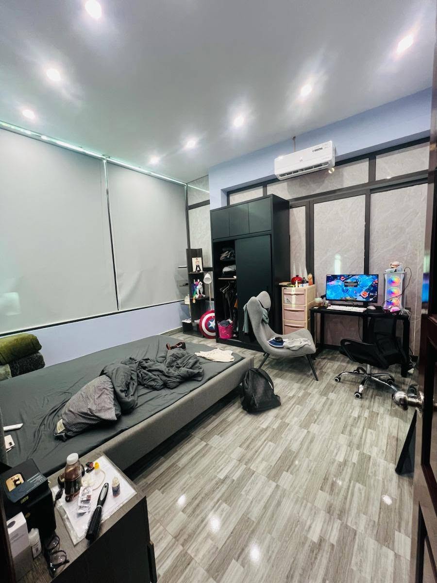 Bán nhà mặt phố Lê Đại Hành, 85m2, 4 tầng, nhỉnh 49 tỉ, ô tô ngủ trong nhà, vỉa hè rộng, đẳng cấp 16005787