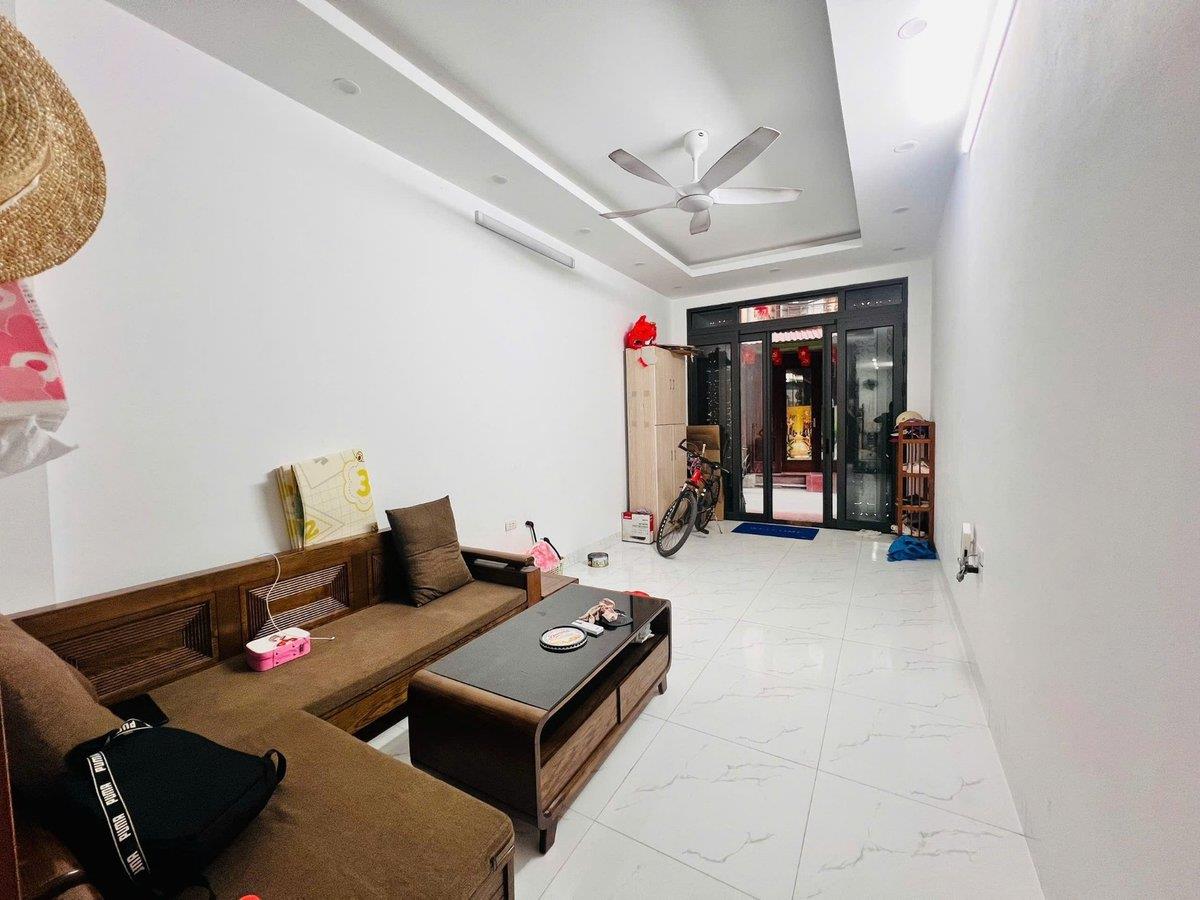 Còn căn duy nhất Xuân La -Ô Tô tránh – kinh doanh –thang máy 52 m 14.7  tỷ 16005793