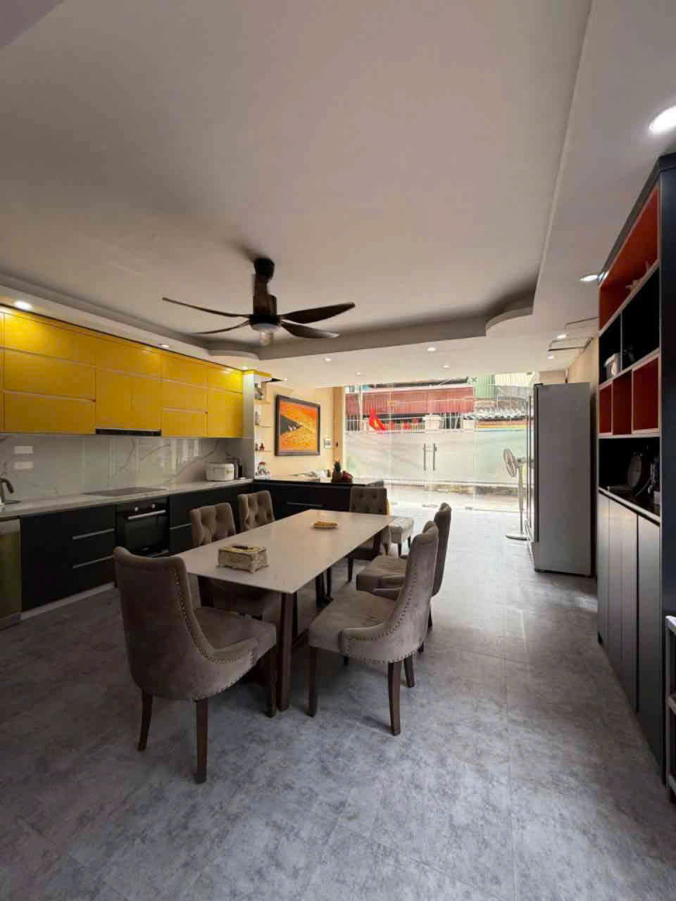 🏡🔥 NHÀ LÔ GÓC NGỌC TRÌ – NGÕ XE TẢI THÔNG – 52M² x 5 TẦNG – GIÁ 17 TỶ 🔥🏡
🚨 HÀNG HIẾM NGỌC 16005818