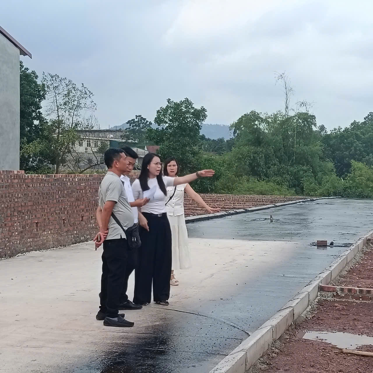 GIÁ CHƯA ĐẾN 2 TR TRÊN M2- ĐỊA CHỈ TẠI LAI SƠN TRUNG GIÃ -DIỆN TÍCH 1724 M KHUÔN THỬA ĐẸP 16005828