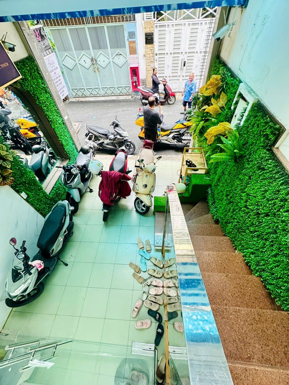 QUẬN 1: CHÍNH CHỦ 0938676685 BÁN NHÀ 4 TẦNG MẶT TIỀN TƯƠNG LAO 20M TRẦN ĐÌNH XU- DT 4M*16M- DÒNG 16005837
