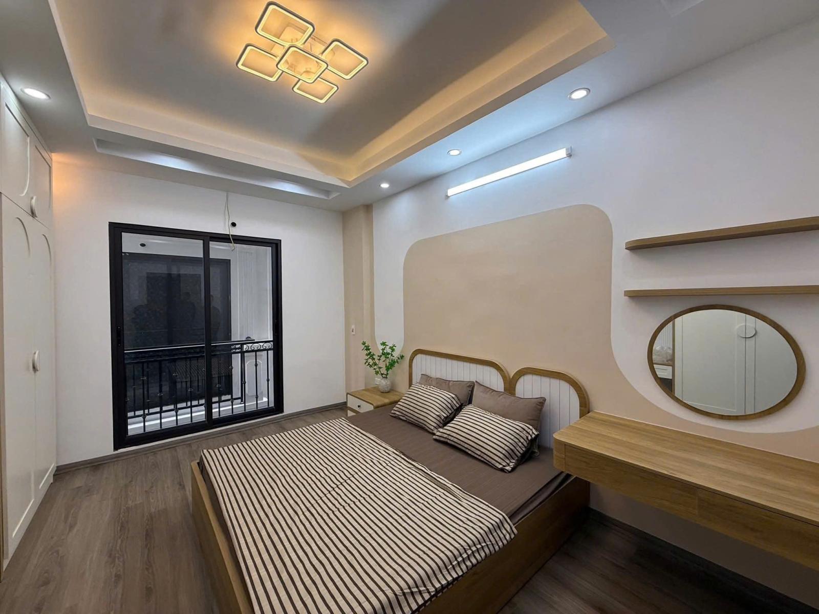 Bán nhà Ngô Gia Tự- Full Nội Thất -oto đỗ cổng 30m5 tầng chỉ 6 tỷ(TL) 16005845