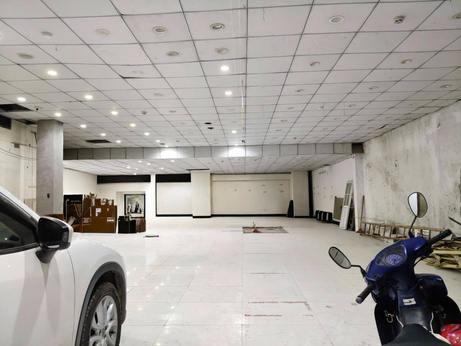 Tìm khách Kho xưởng, 300m2, mt8m, Nguyên Khê, Đông Anh, container, 30tr/th. 16005894