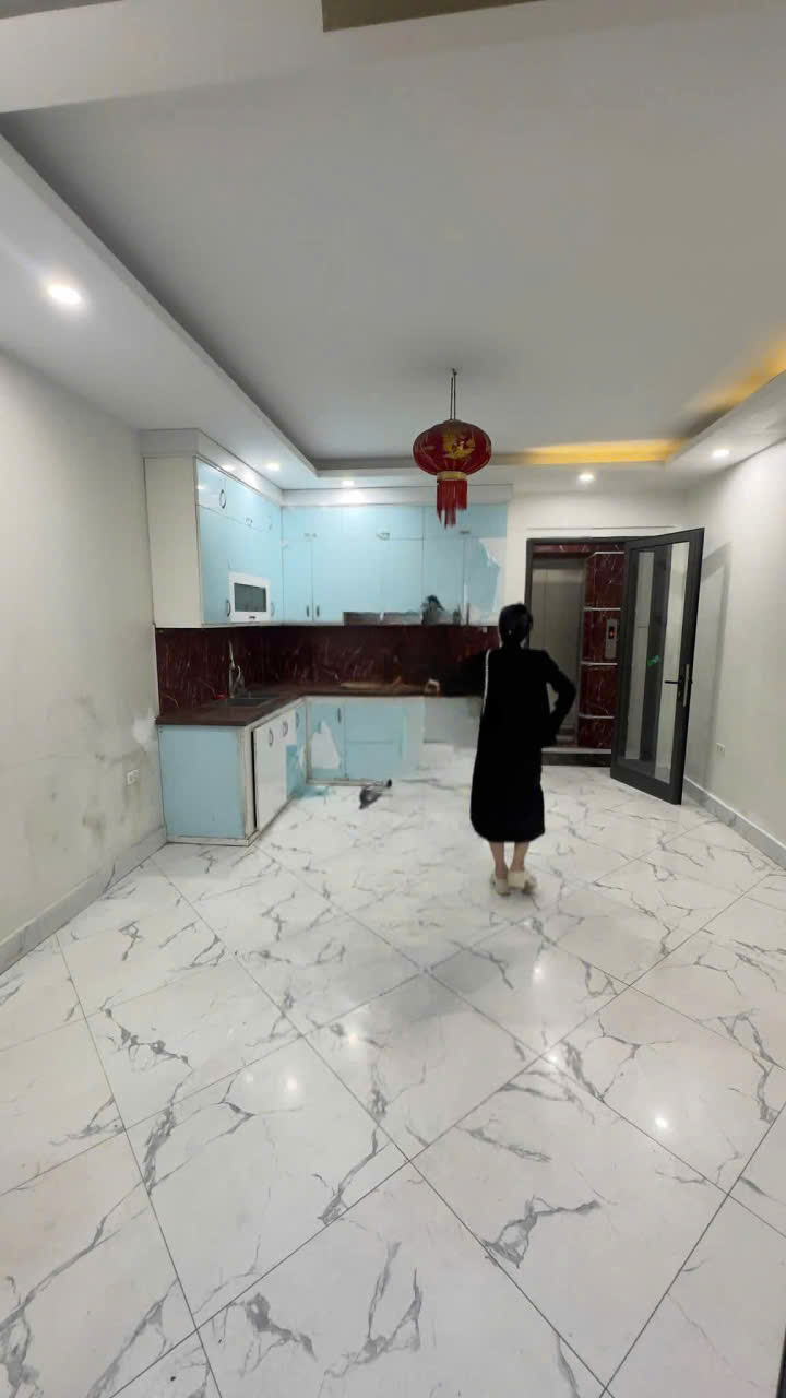 🏡 CHO THUÊ NHÀ LIỀN KỀ YÊN HÒA – CẦU GIẤY  80M² × 6 TẦNG  THANG MÁY  35 TRIỆU/THÁNG 16005901