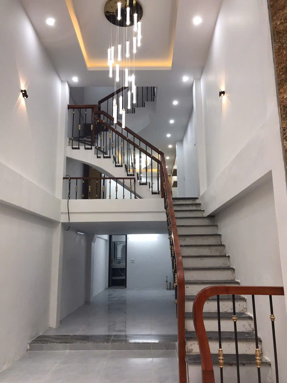 🏠 CHO THUÊ NHÀ NGUYÊN CĂN VŨ TÔNG PHAN – THANH XUÂN  40M² × 6 TẦNG + HẦM  6PN  21,5 TRIỆU/THÁNG 16005912