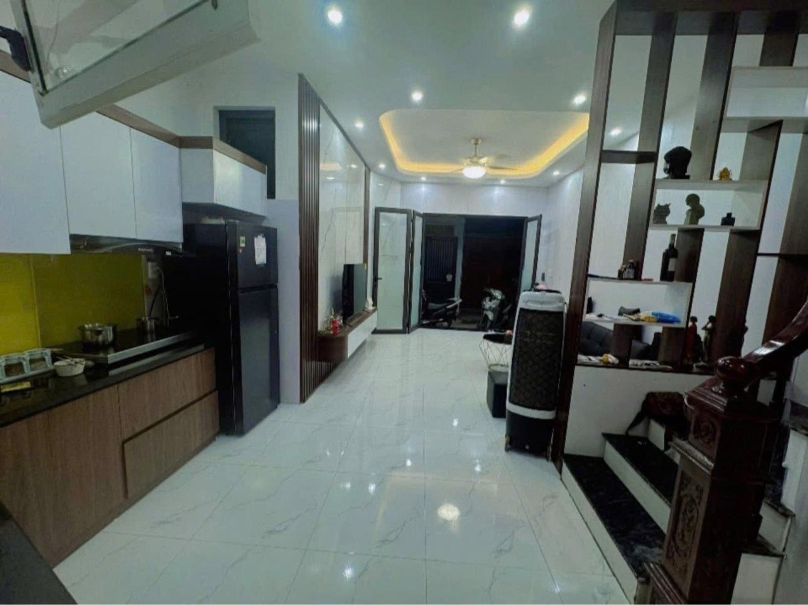 Nhà đẹp Trần Khát Chân - ngõ yên tĩnh, riêng tư - nội thất cơ bản, ở ngay 16005916