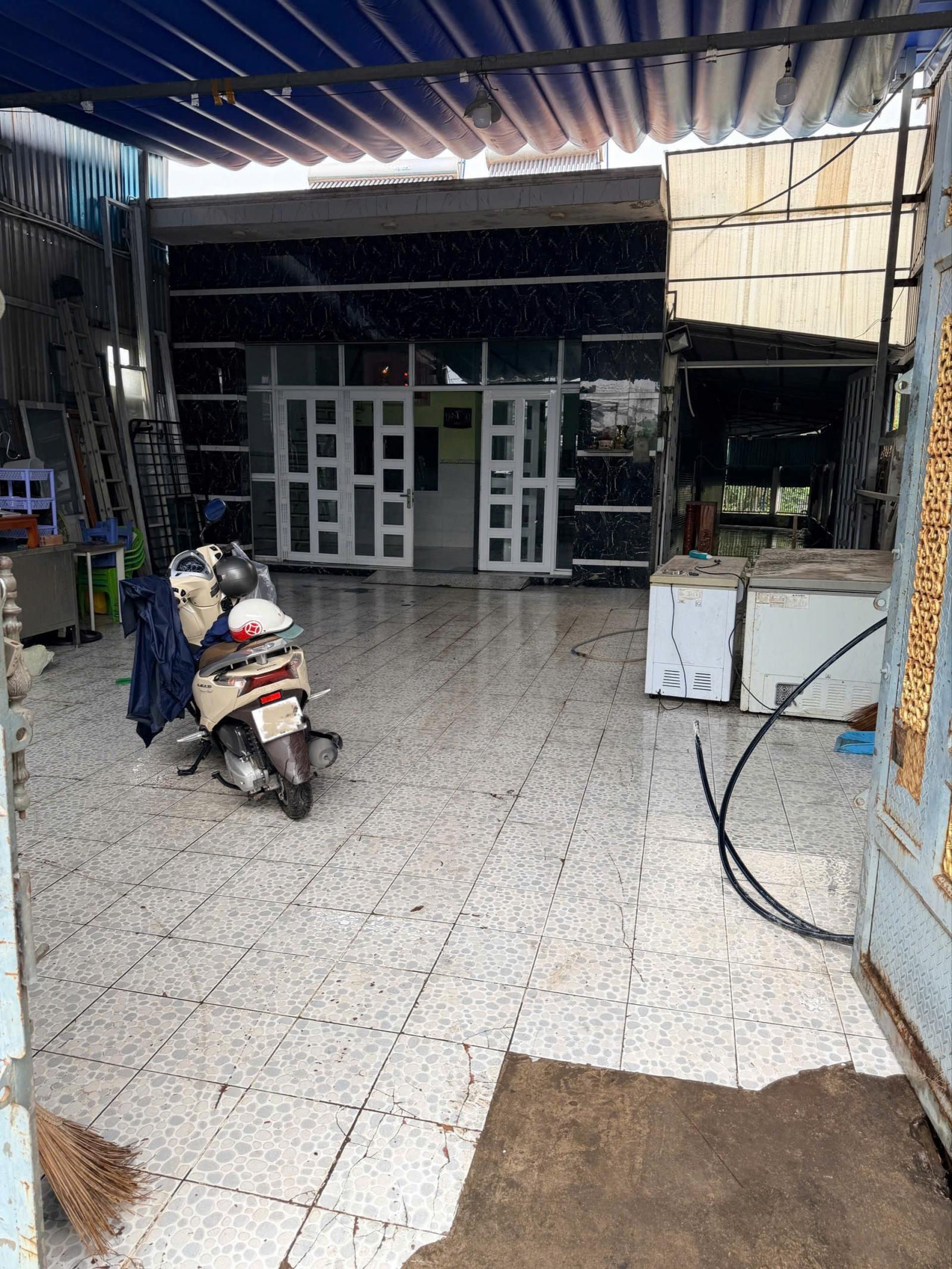 CHO THUÊ 310M2 10X31 NHÀ 1 LỬNG MT ĐƯỜNG DƯƠNG ĐÌNH CÚC CÓ ĐIỆN 3FA 16005935
