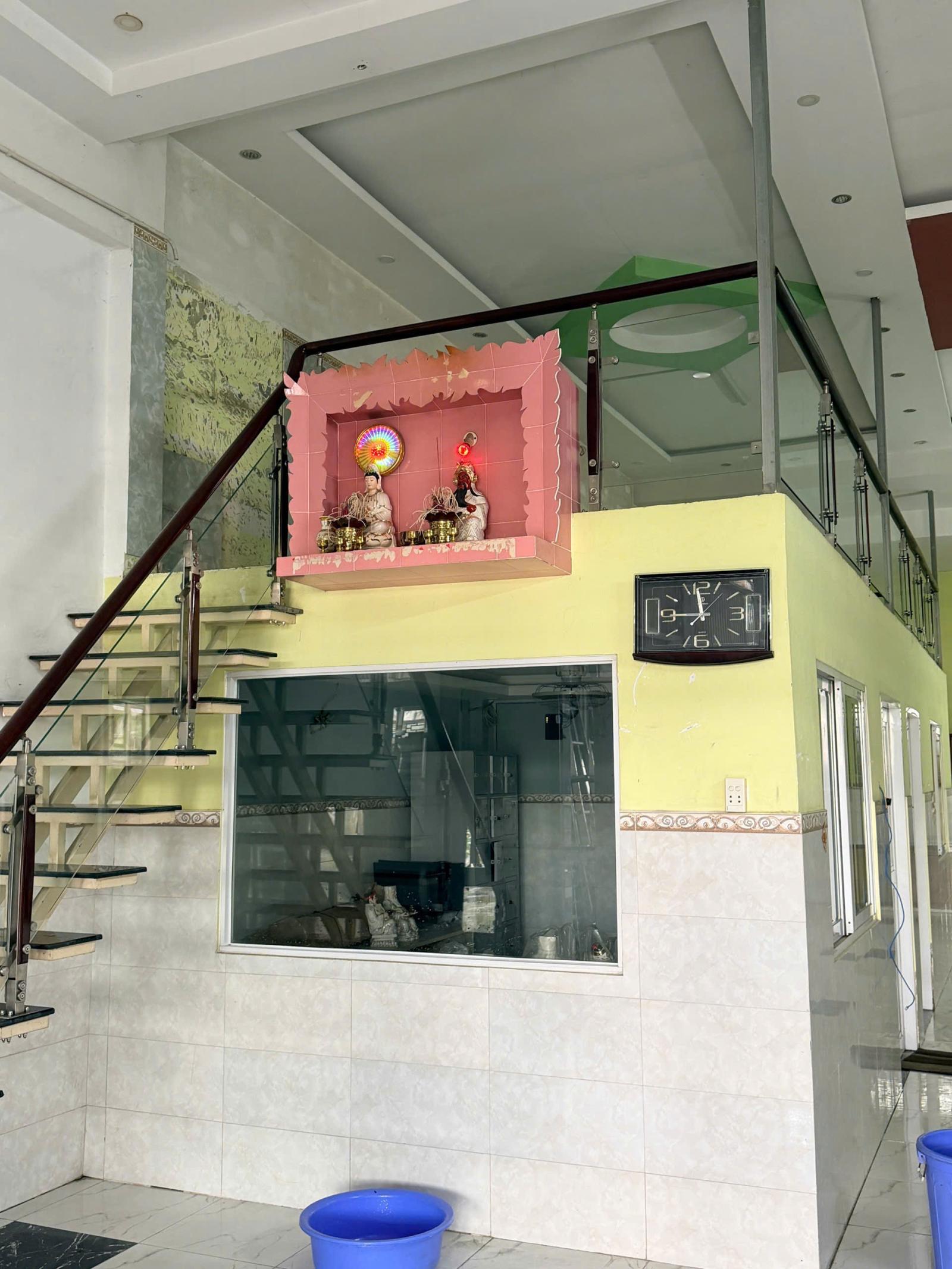 CHO THUÊ 310M2 10X31 NHÀ 1 LỬNG MT ĐƯỜNG DƯƠNG ĐÌNH CÚC CÓ ĐIỆN 3FA 16005935