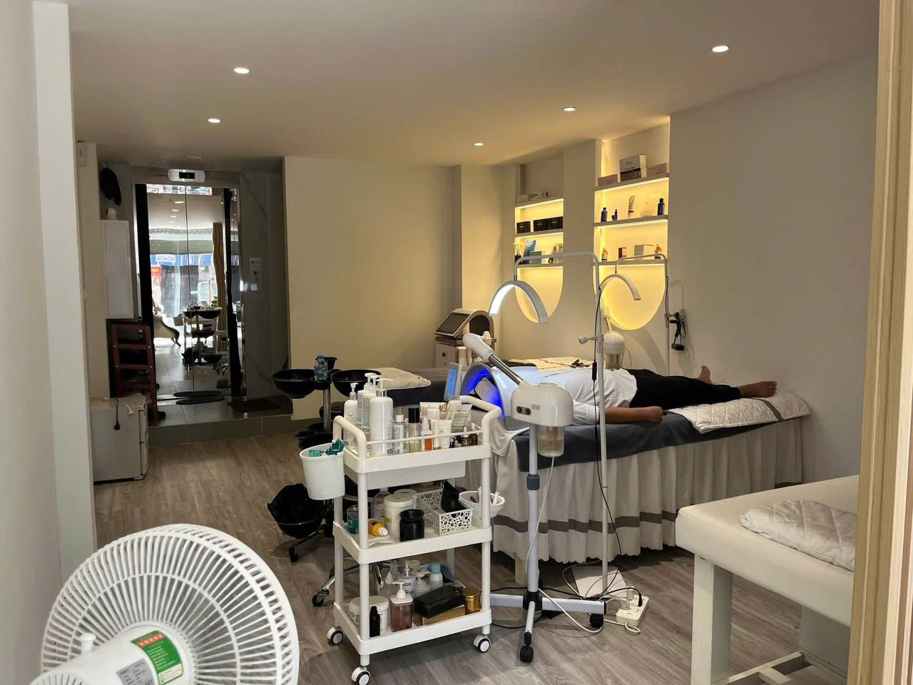 SANG NHƯỢNG SPA 2 TẦNG TẠI MINH KHAI, HAI BÀ TRƯNG, HÀ NỘI – VỊ TRÍ ĐẸP, DÂN CƯ ĐÔNG ĐÚC 16005936