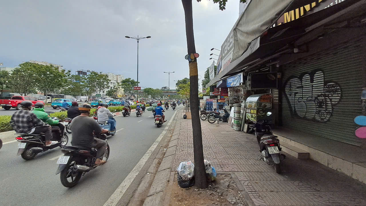 Bán Nhà 3 Lầu Mặt Tiền Phạm Văn Đồng - Hiệp Bình Chánh - Thành Phố Thủ Đức 16005956