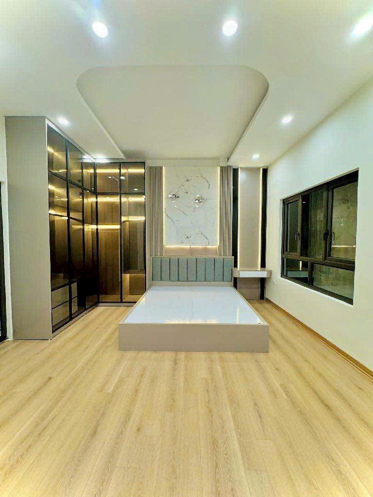 CHÍNH CHỦ CẦN BÁN GẤP NHÀ ĐỘI CẤN TT BA ĐÌNH MỚI ĐẸP THANG MÁY FULL NỘI THẤT 57M X 4 TẦNG MT 8 NHỈNH 14 TỶ.
 16006085