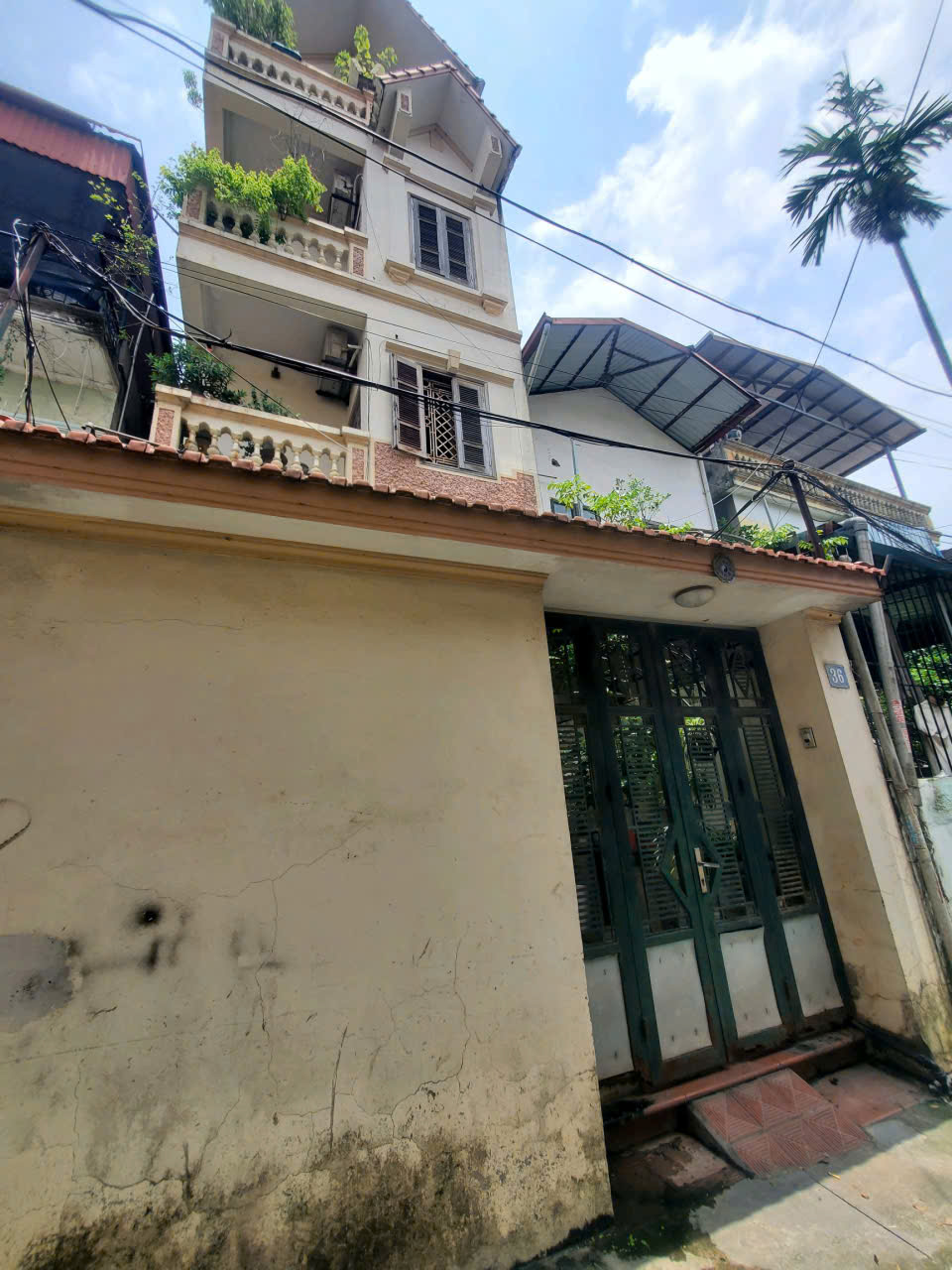 Bán nhà Ngọc Thuỵ,Long Biên 5 tầng,90m,mt4.6m gần phố nhỉnh 15 tỷ  16006087