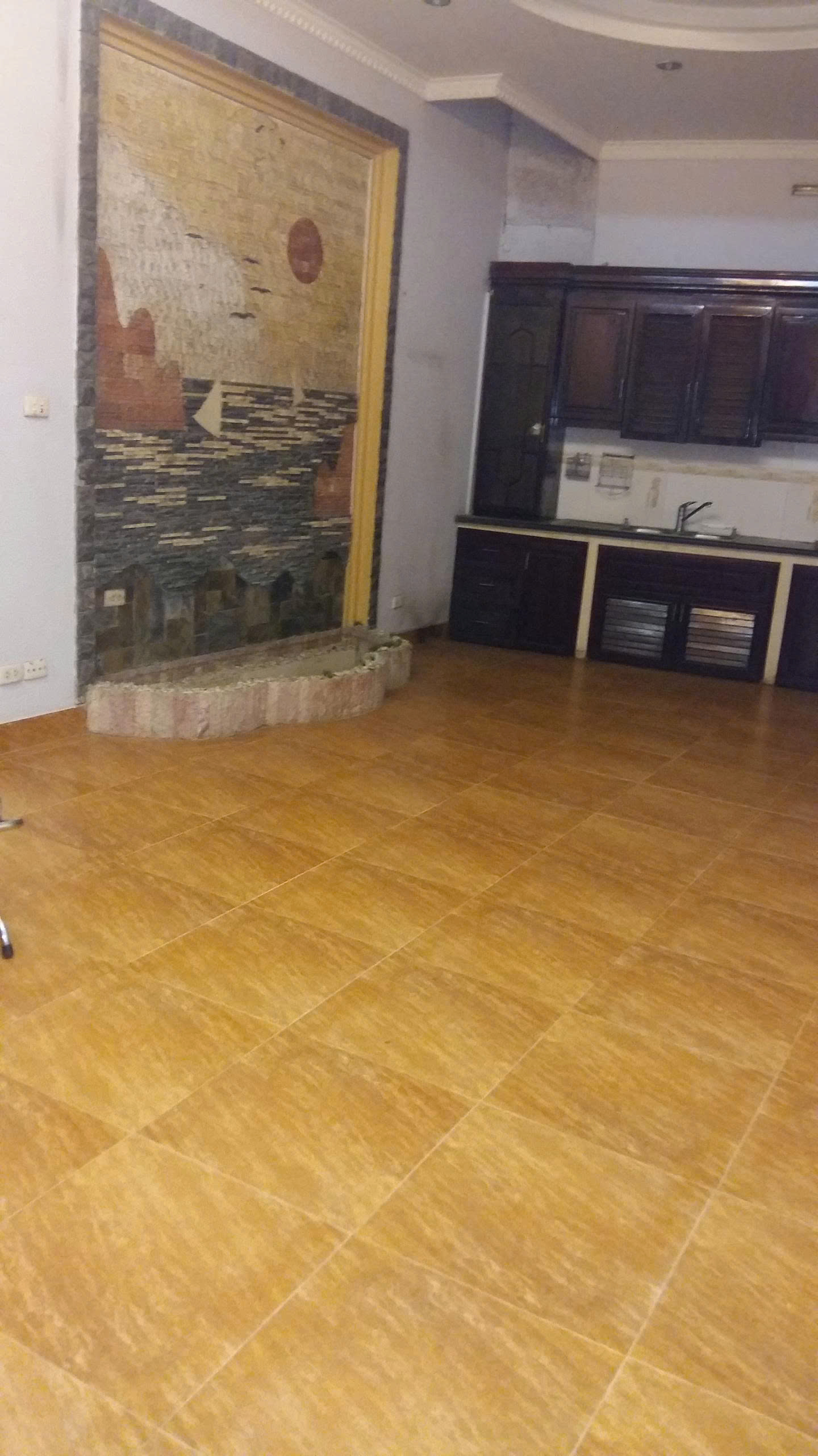 Chính chủ cho thuê nhà Tầng 1 DT 70m2, đường Lạc Long Quân 16006105