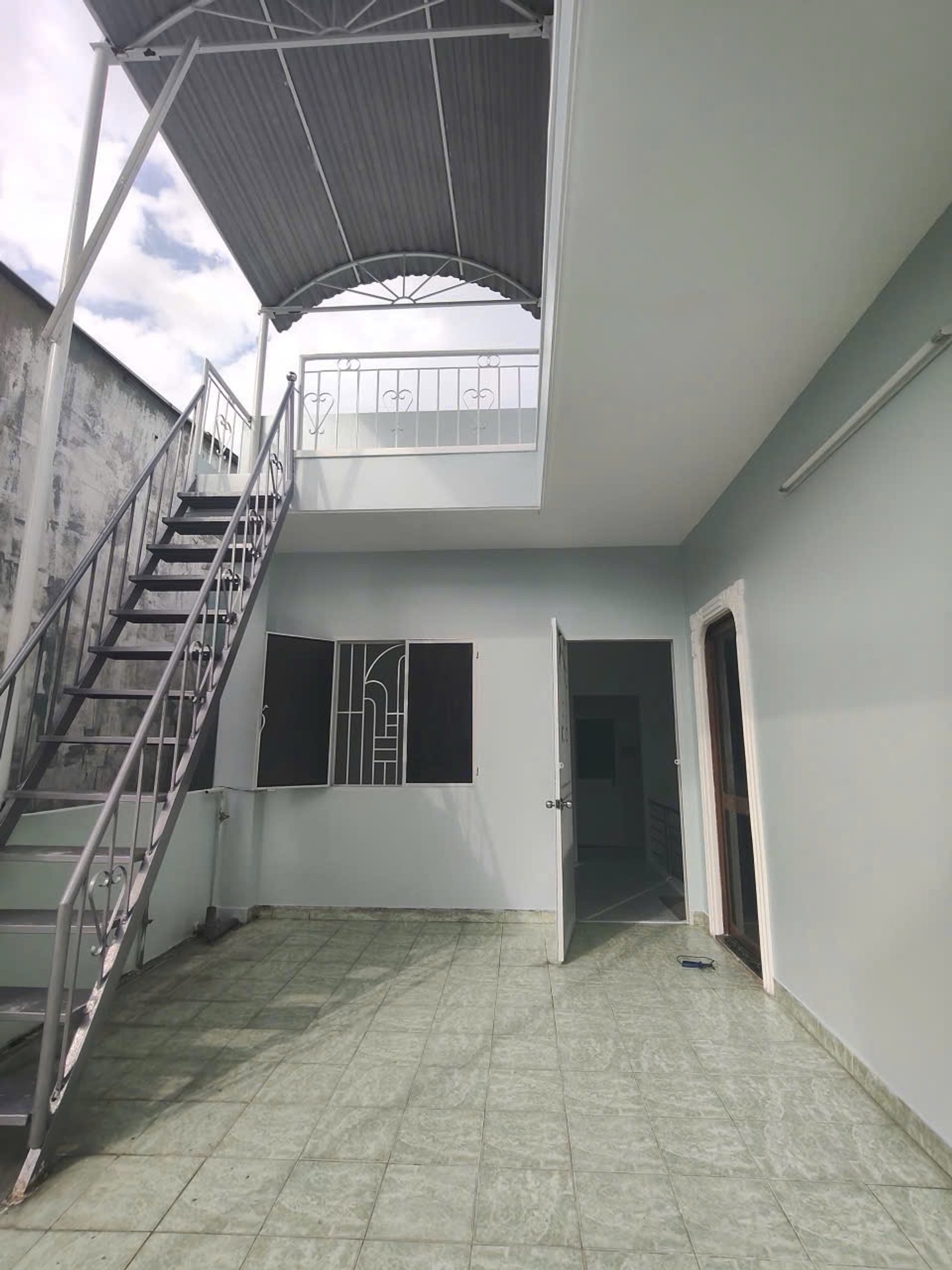Bán nhà 96m2 ngang 8m tại đường Quốc lộ 1A Tân Thới Hiệp Quận 12 giá 5.9 tỷ 16006116