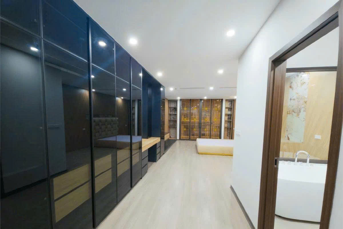 Bán nhà Nguyễn Lam 60m 7 tầng MT4.4m kinh doanh gara ô tô nhỉnh 19 tỷ 16006119