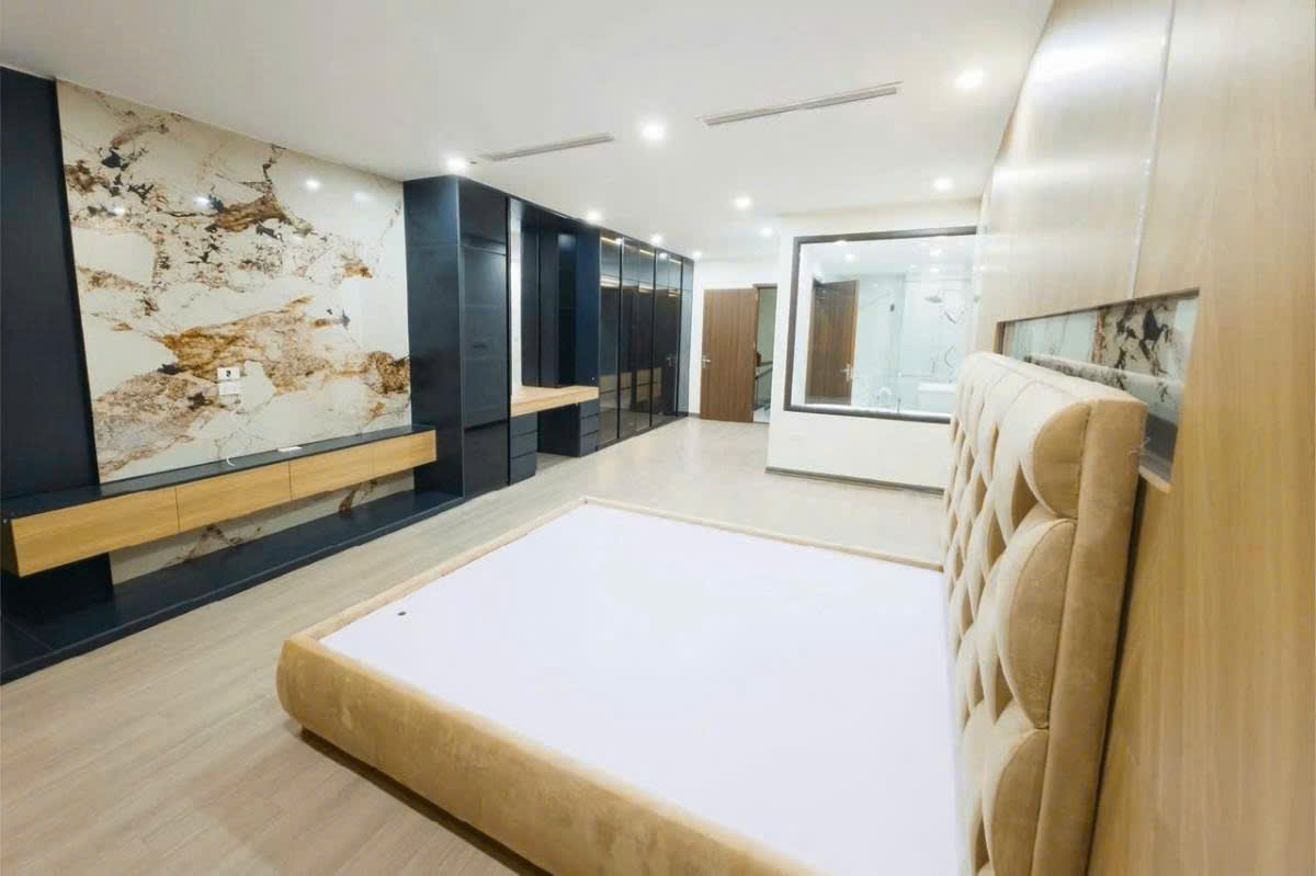 Bán nhà Nguyễn Lam 60m 7 tầng MT4.4m kinh doanh gara ô tô nhỉnh 19 tỷ 16006119