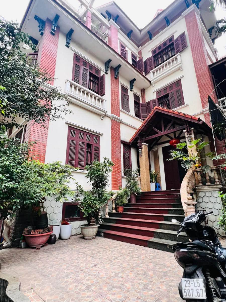 BIỆT THỰ, VƯỜN ĐÀO, NHẬT TÂN, TÂY HỒ-VỈA HÈ-KD-Ô TÔ: 195M X5T,MT 12M, GIÁ 173 TỶ. 16006123
