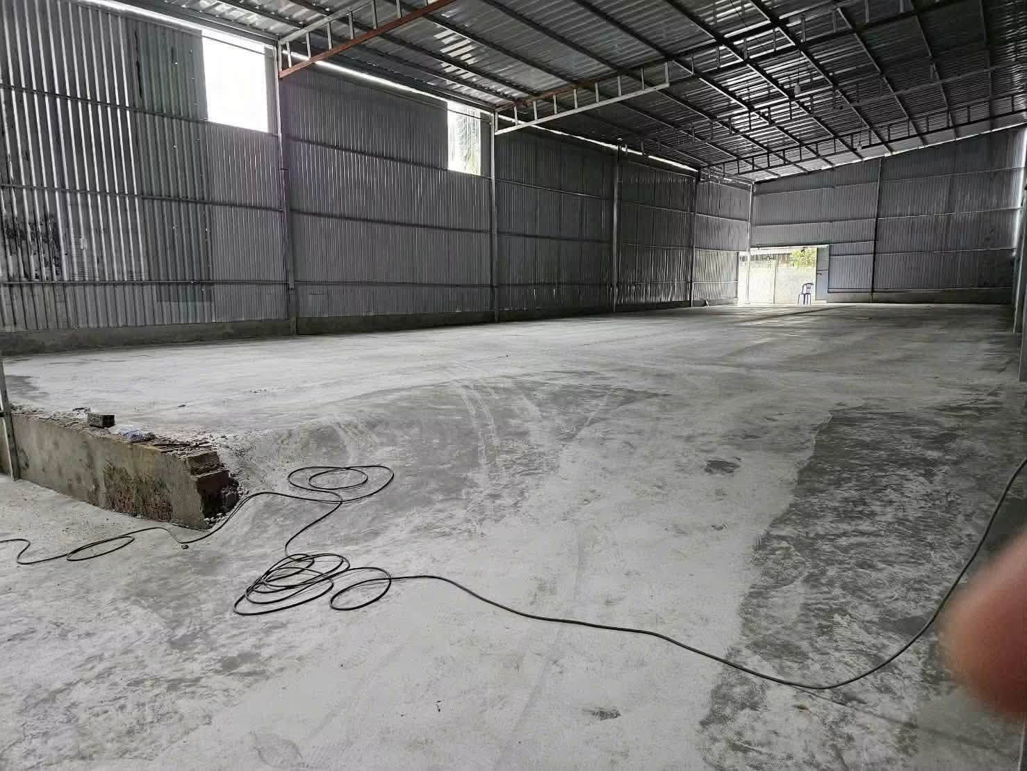 Cho thuê xưởng Xuân thới thượng 500m2 giá 20 triệu đường 12m 16006129
