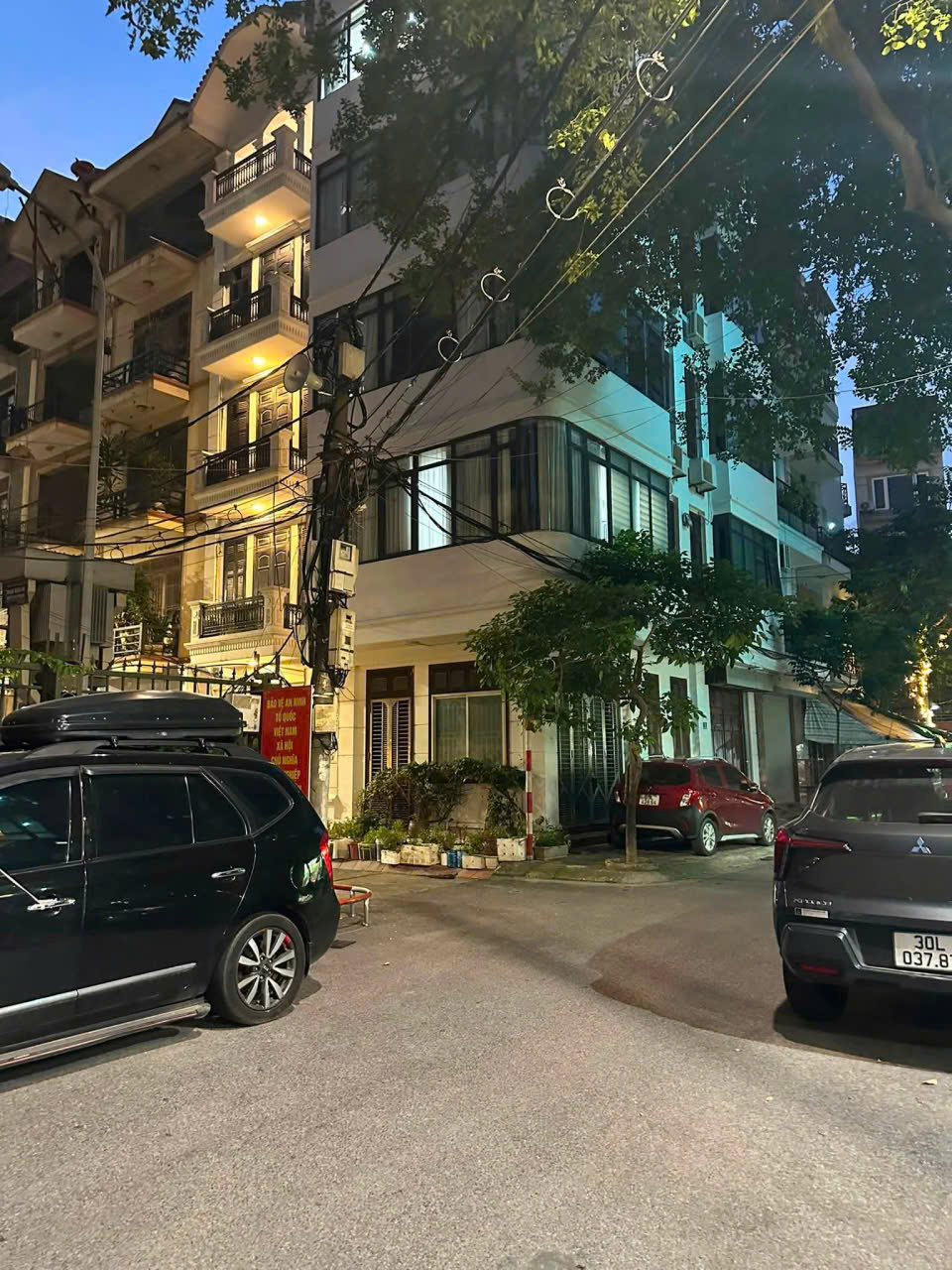🏠 CHO THUÊ NHÀ HOÀNG QUỐC VIỆT – CẦU GIẤY  50M² × 5 TẦNG  7 PHÒNG  23 TRIỆU/THÁNG 16006244