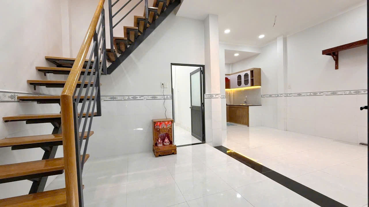 Nhà cách chỗ đậu oto vài bước chân Hưng Phú P10Q8 16006247