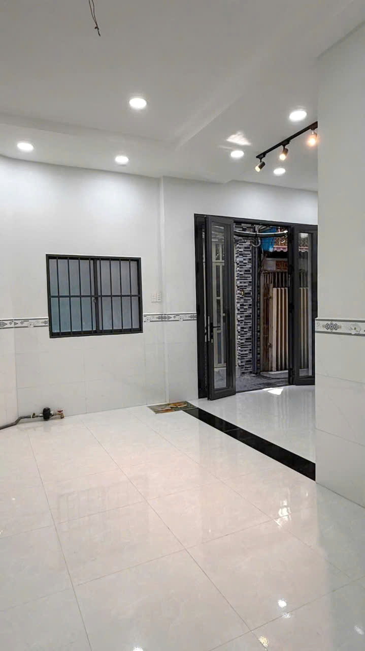 Nhà cách chỗ đậu oto vài bước chân Hưng Phú P10Q8 16006247