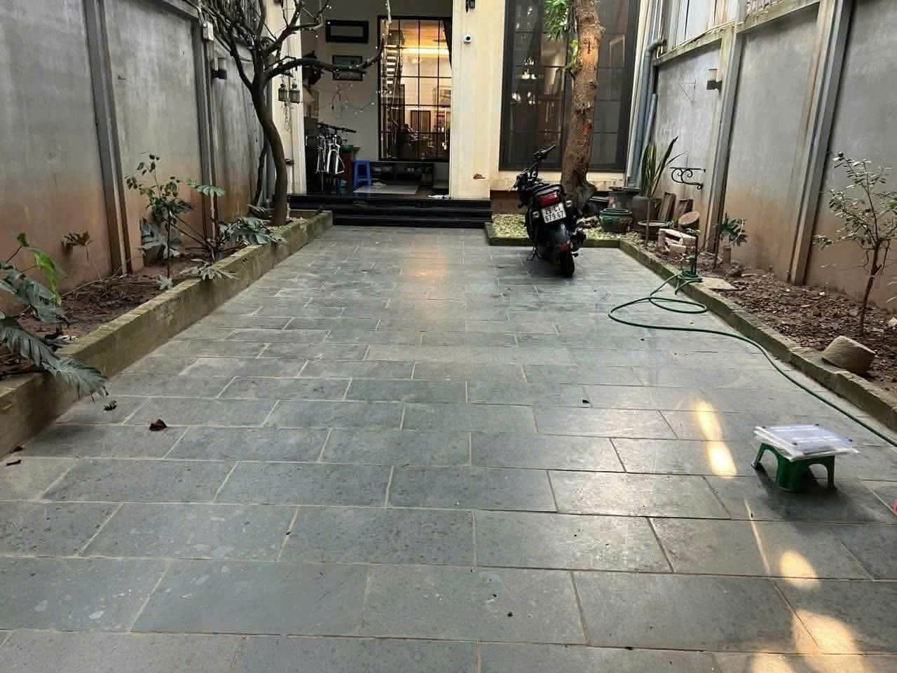 🏡 CHO THUÊ BIỆT PHỦ SÂN VƯỜN QUẢNG AN – TÂY HỒ  200M² × 2 TẦNG  25 TRIỆU/THÁNG 16006249