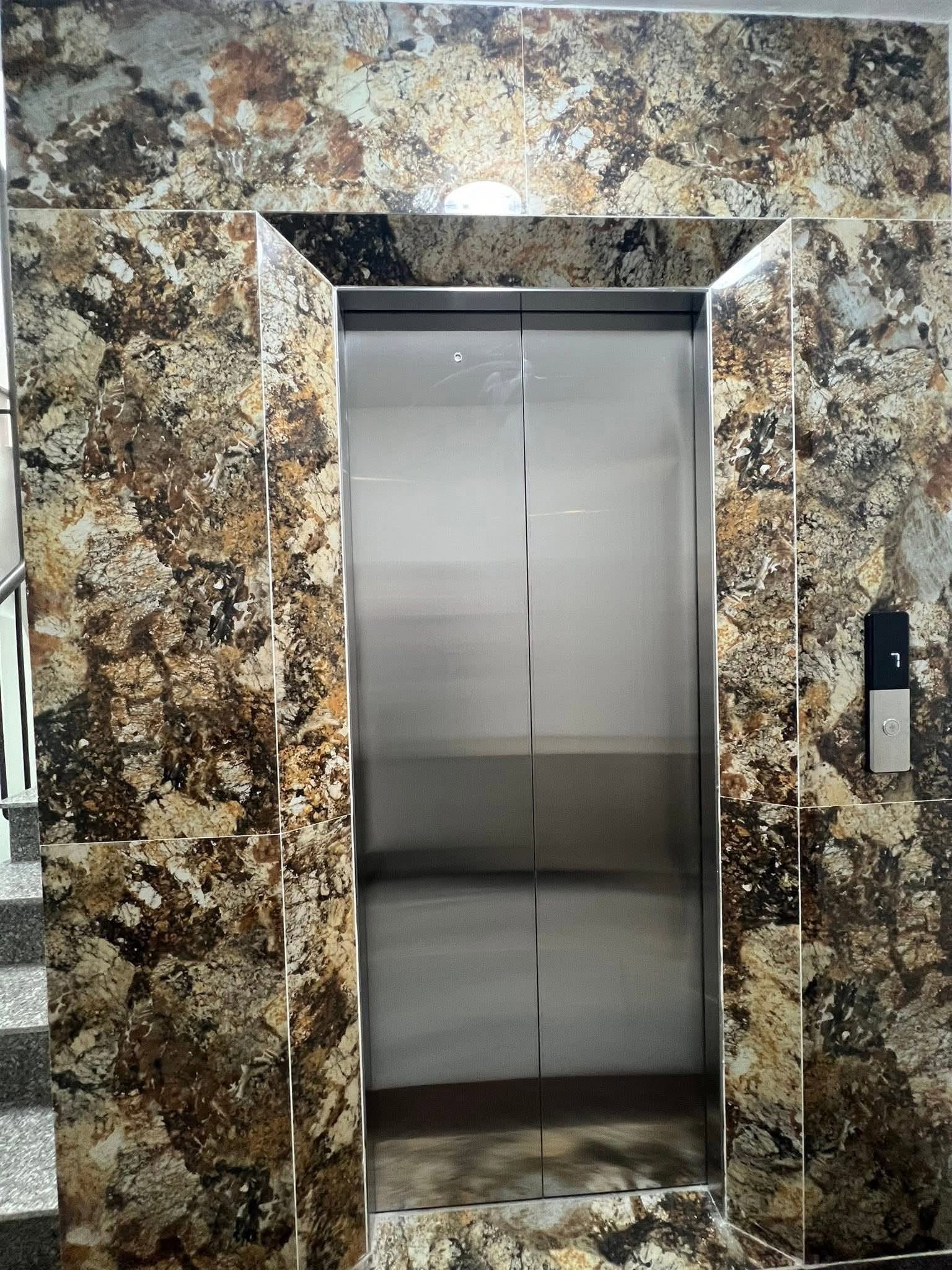 TÒA NHÀ DÒNG TIỀN 120 TRIỆU/THÁNG - NGUYỄN NGỌC NẠI, THANH XUÂN  - Ô TÔ 7 CHỖ ĐỖ CỬA - 80 M2 x 7 16006256