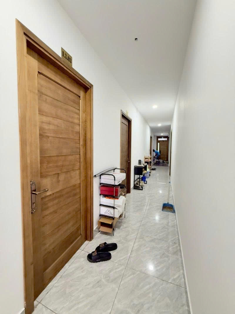 Bán nhà Mặt tiền Phạm Văn Bạch - gần Tân Sơn, 9,8x34m, 7 T - 50 PN - HĐT 350tr, 75 Tỷ. 16006260