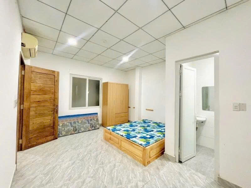 Bán nhà Mặt tiền Phạm Văn Bạch - gần Tân Sơn, 9,8x34m, 7 T - 50 PN - HĐT 350tr, 75 Tỷ. 16006260