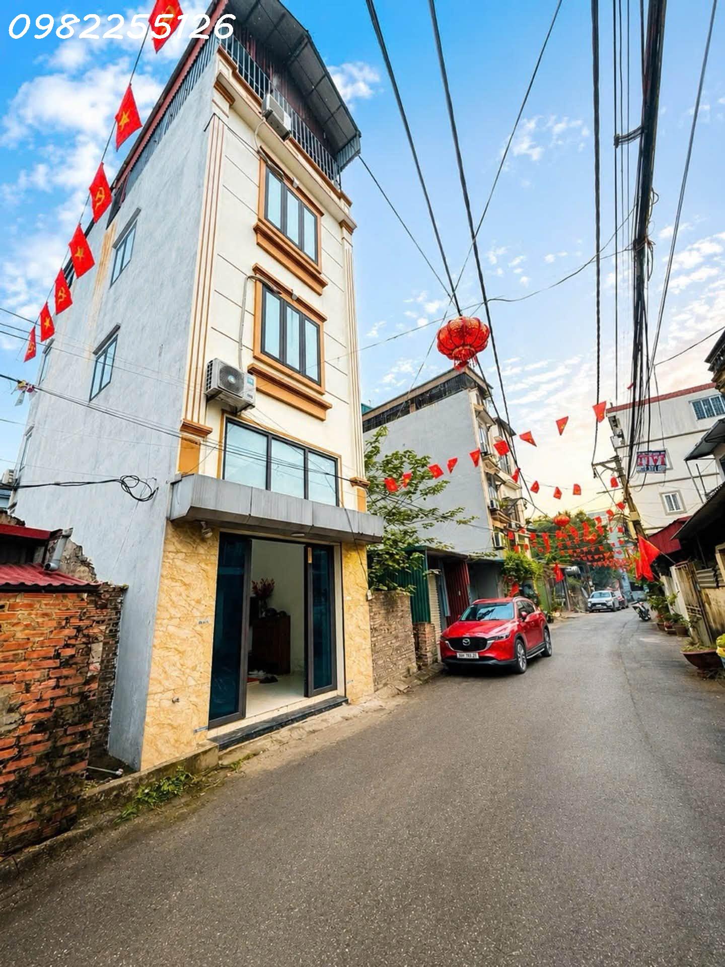 Chính chủ bán đất ngõ 61 Phố Trạm , Long Biên , Hà Nội . 16006269